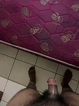 Snapshot of aliahmed98770 chatting on 24, 9, 2025 aliahmed98770 online show from 24, 9, 2025