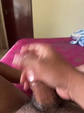 Snapshot of aliahmed98770 chatting on 16, 10, 2025 aliahmed98770 online show from 16, 10, 2025