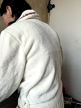 xiiuuff18 online show from 25, 11, 2025