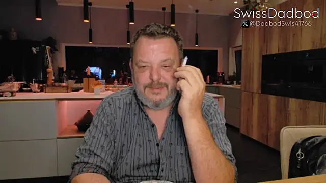 Snapshot of SwissDadbod chatting on 12, 9, 2025 SwissDadbod online show from 12, 9, 2025