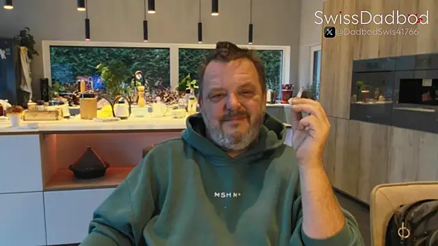 Snapshot of SwissDadbod chatting on 26, 9, 2025 SwissDadbod online show from 26, 9, 2025