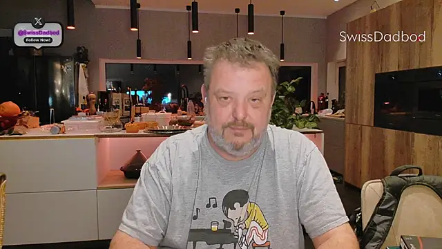 Snapshot of SwissDadbod chatting on 13, 12, 2025 SwissDadbod online show from 13, 12, 2025