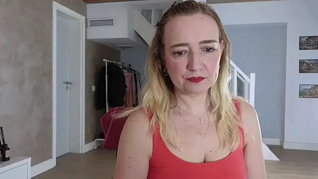 Snapshot of Blue_Angel_Sweet chatting on 2, 10, 2025 Blue Angel Sweet online show from 2, 10, 2025