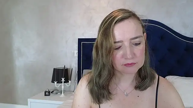 Snapshot of Blue_Angel_Sweet chatting on 13, 10, 2025 Blue Angel Sweet online show from 13, 10, 2025