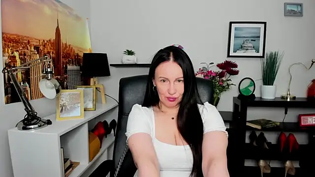 Snapshot of Velvet_Jasmine chatting on 16, 9, 2025 Velvet Jasmine online show from 16, 9, 2025