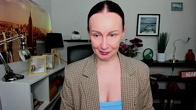 Snapshot of Velvet_Jasmine chatting on 19, 9, 2025 Velvet Jasmine online show from 19, 9, 2025