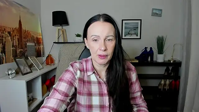 Snapshot of Velvet_Jasmine chatting on 10, 2, 2026 Velvet Jasmine online show from 10, 2, 2026