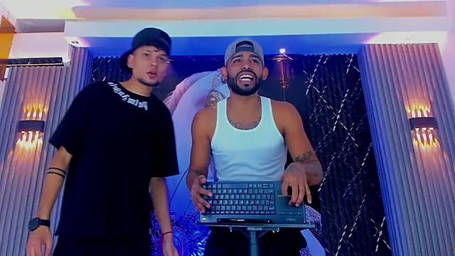 Snapshot of Extreme_boys2 chatting on 10, 9, 2025 Extreme boys2 online show from 10, 9, 2025