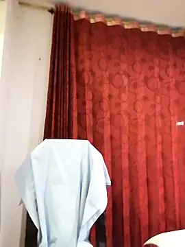 Daliz Leon online show from 12, 10, 2025