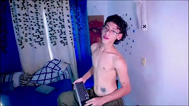 Thedoll ethan7 online show from 19, 3, 2026