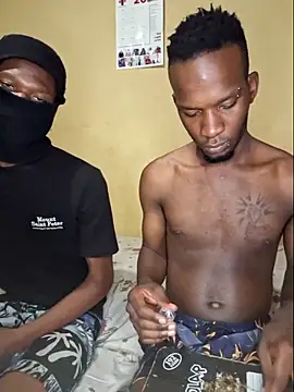 Snapshot of RAWFREAKYVERSE chatting on 2, 2, 2026 RAWFREAKYVERSE online show from 2, 2, 2026