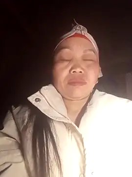  YooY  online show from 13, 12, 2025