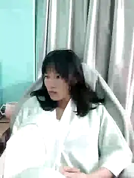 Snapshot of Ly-ny chatting on 23, 10, 2025 Ly-ny online show from 23, 10, 2025