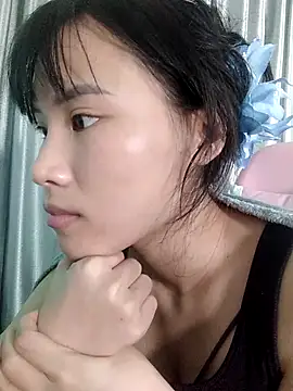 Snapshot of Ly-ny chatting on 25, 10, 2025 Ly-ny online show from 25, 10, 2025