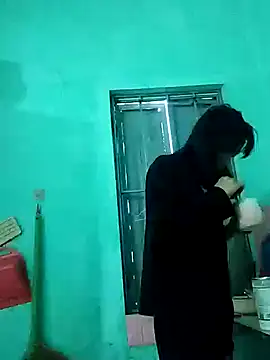 Snapshot of Ly-ny chatting on 13, 11, 2025 Ly-ny online show from 13, 11, 2025