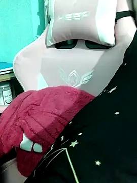 Snapshot of Ly-ny chatting on 16, 11, 2025 Ly-ny online show from 16, 11, 2025