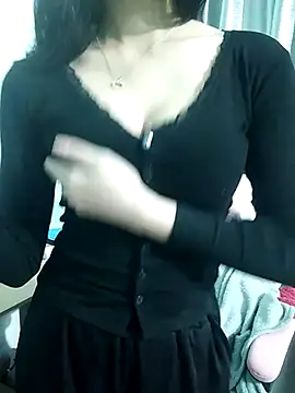 Snapshot of Ly-ny chatting on 27, 11, 2025 Ly-ny online show from 27, 11, 2025