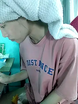 Snapshot of Ly-ny chatting on 3, 12, 2025 Ly-ny online show from 3, 12, 2025