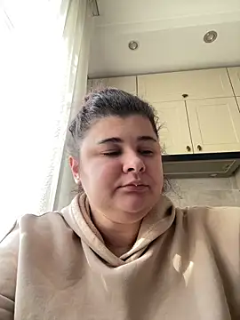 AliceCurlyX online show from 9, 2, 2026