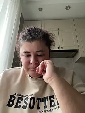 AliceCurlyX online show from 17, 2, 2026