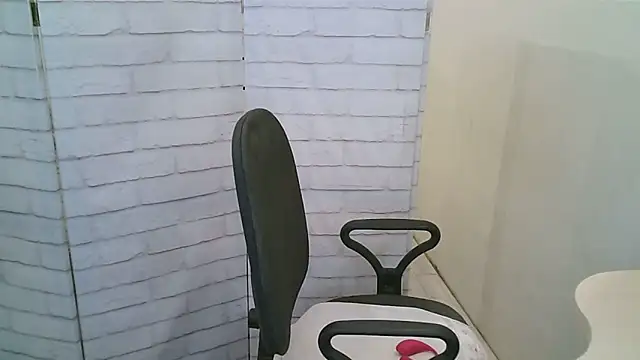 Helen xi  online show from 11, 2, 2026