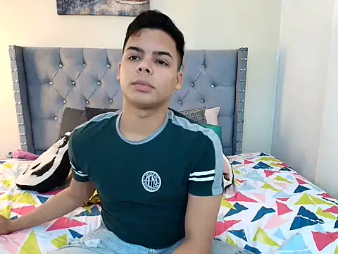 Snapshot of stewart_mateo_ chatting on 2, 12, 2025 stewart mateo online show from 2, 12, 2025