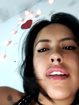 Queen Ashly online show from 7, 3, 2026