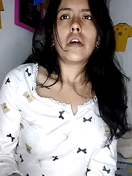 Snapshot of Queen_Ashly chatting on 3, 7, 2026 Queen Ashly online show from 3, 7, 2026