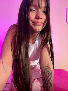 Snapshot of Alisha_Olsen_ chatting on 3, 11, 2025 Alisha Olsen online show from 3, 11, 2025