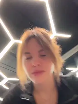 SMELLSEX online show from 3, 3, 2026