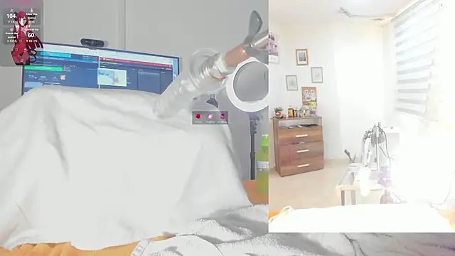 Snapshot of Rosy_Emely chatting on 12, 11, 2025 Rosy Emely online show from 12, 11, 2025