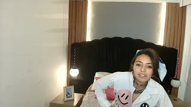 LiaMonroee  online show from 6, 5, 2026