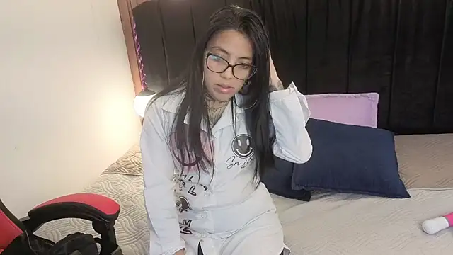 LiaMonroee  online show from 31, 5, 2026
