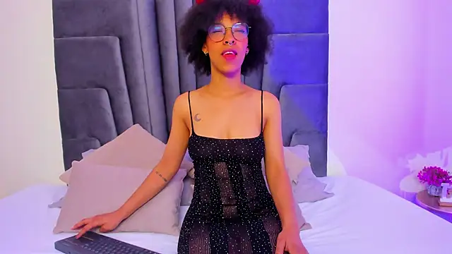 Snapshot of sophie_rojas chatting on 31, 10, 2025 sophie rojas online show from 31, 10, 2025