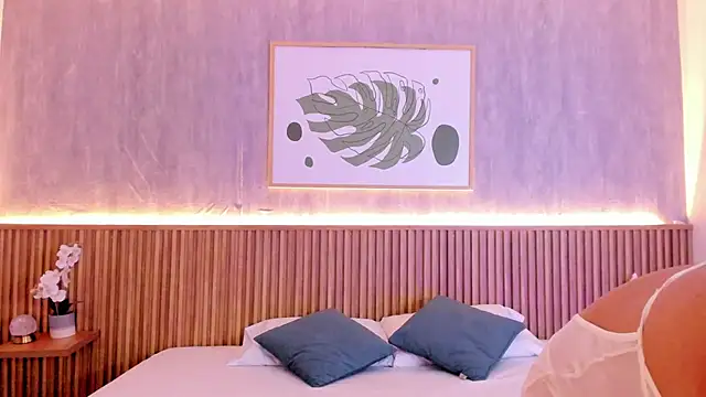 Snapshot of sophie_rojas chatting on 19, 11, 2025 sophie rojas online show from 19, 11, 2025