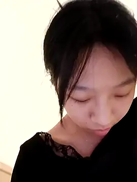 Snapshot of jingjing005 chatting on 9, 11, 2025 jingjing005 online show from 9, 11, 2025