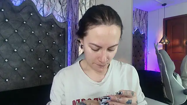 Snapshot of Zami_Escobar_of chatting on 2, 10, 2025 Zami Escobar of online show from 2, 10, 2025