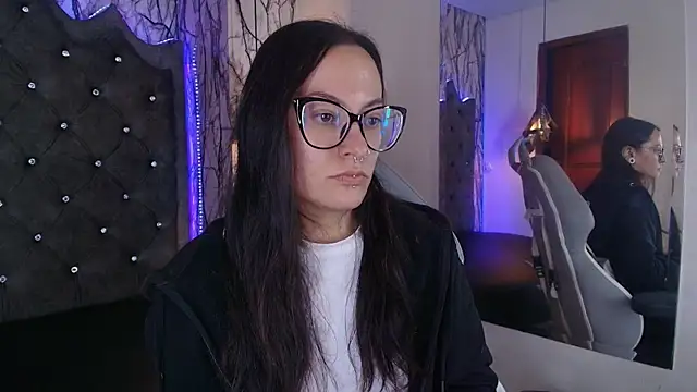 Snapshot of Zami_Escobar_of chatting on 13, 11, 2025 Zami Escobar of online show from 13, 11, 2025