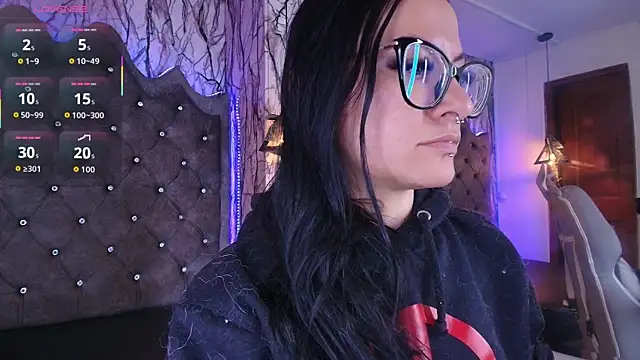 Snapshot of Zami_Escobar_of chatting on 4, 12, 2025 Zami Escobar of online show from 4, 12, 2025