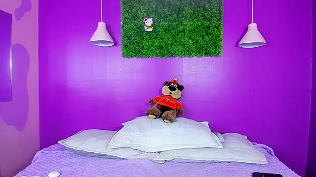 Snapshot of JulliSexxx chatting on 17, 9, 2025 JulliSexxx online show from 17, 9, 2025