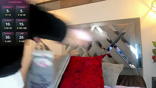 Snapshot of Candy_Hott7 chatting on 5, 11, 2025 Candy Hott7 online show from 5, 11, 2025