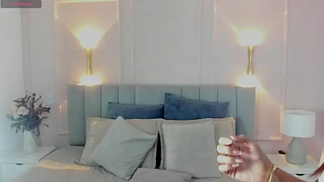 victoria bourne online show from 16, 4, 2026