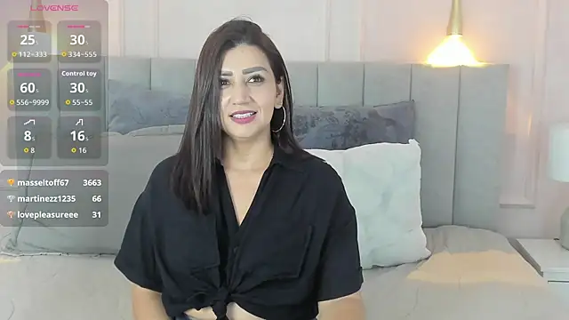 Snapshot of victoria_bourne chatting on 25, 5, 2026 victoria bourne online show from 25, 5, 2026