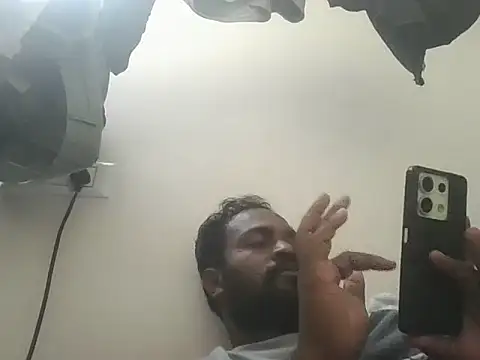 Snapshot of king_godgm chatting on 13, 10, 2025 king godgm online show from 13, 10, 2025