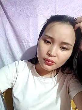 Snapshot of Lili_lovely chatting on 1, 11, 2025 Lili lovely online show from 1, 11, 2025