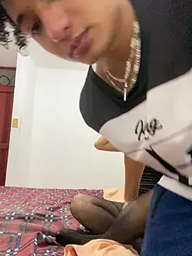 Snapshot of Nezuko-uWux chatting on 14, 9, 2025 Nezuko-uWux online show from 14, 9, 2025