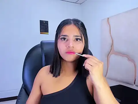 ScarletDoll online show from 31, 10, 2025