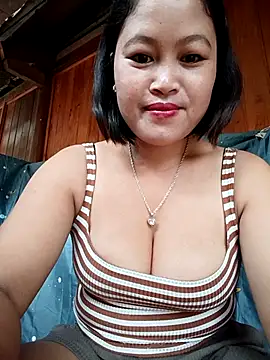 Snapshot of maycuc123 chatting on 11, 10, 2025 maycuc123 online show from 11, 10, 2025