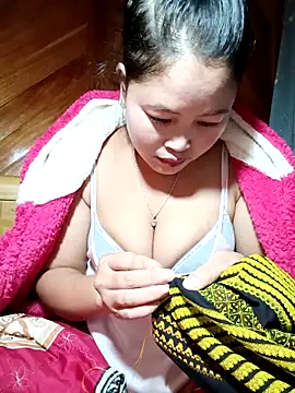 Snapshot of maycuc123 chatting on 26, 11, 2025 maycuc123 online show from 26, 11, 2025