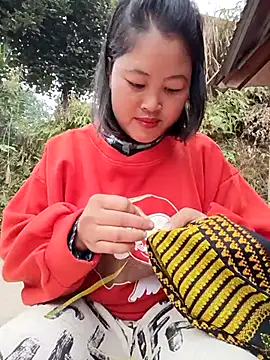 Snapshot of maycuc123 chatting on 16, 12, 2025 maycuc123 online show from 16, 12, 2025